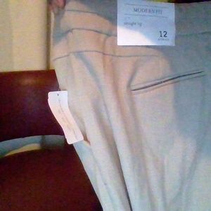Modern fit straight leg Modern fit Slacks